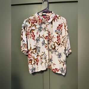 Cleaning out my closet. All items are in great condition